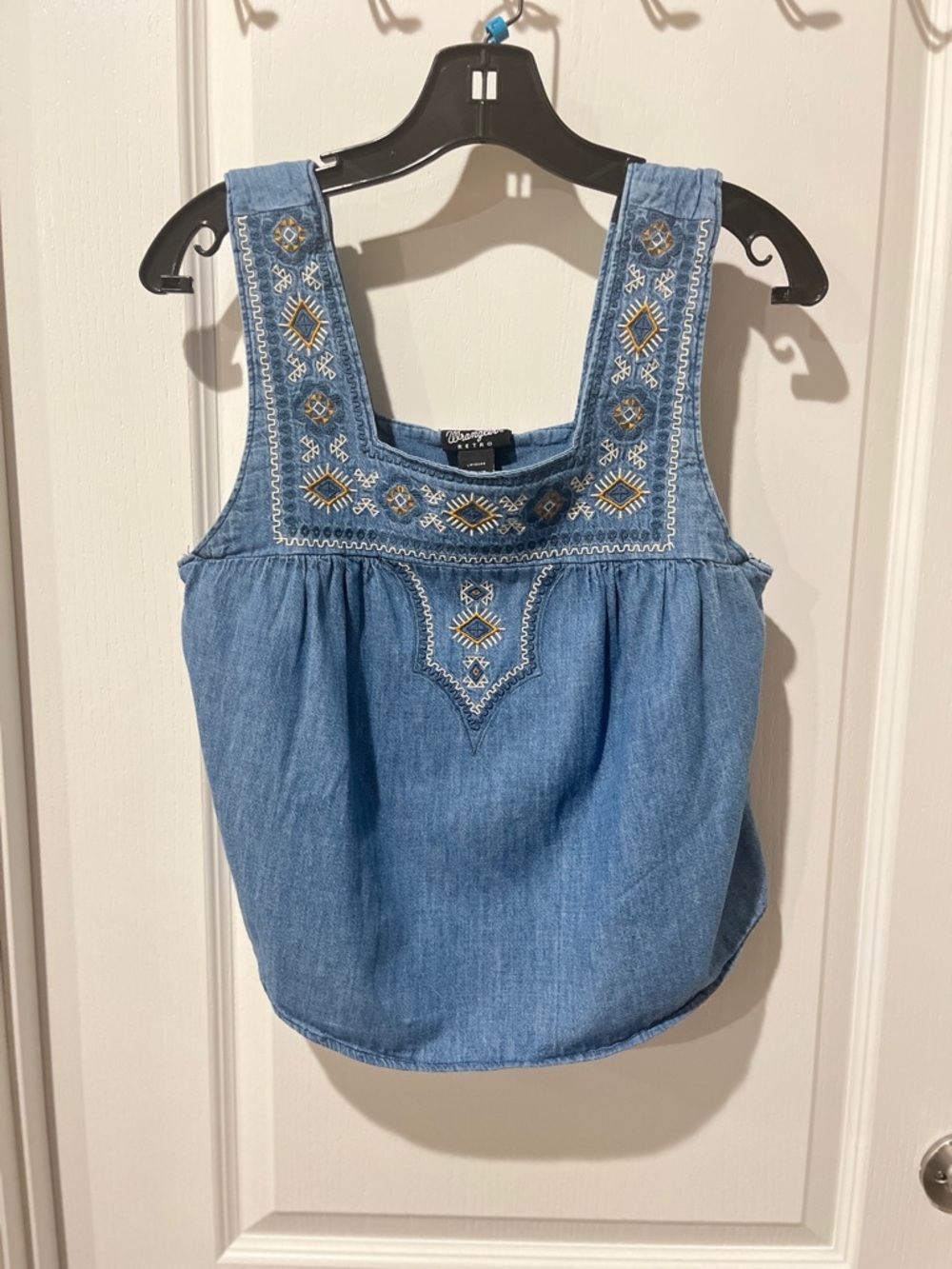 Embroidered Chambray Tank Top - Light Blue